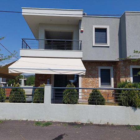 Nikiti Modern Villa Luaran gambar