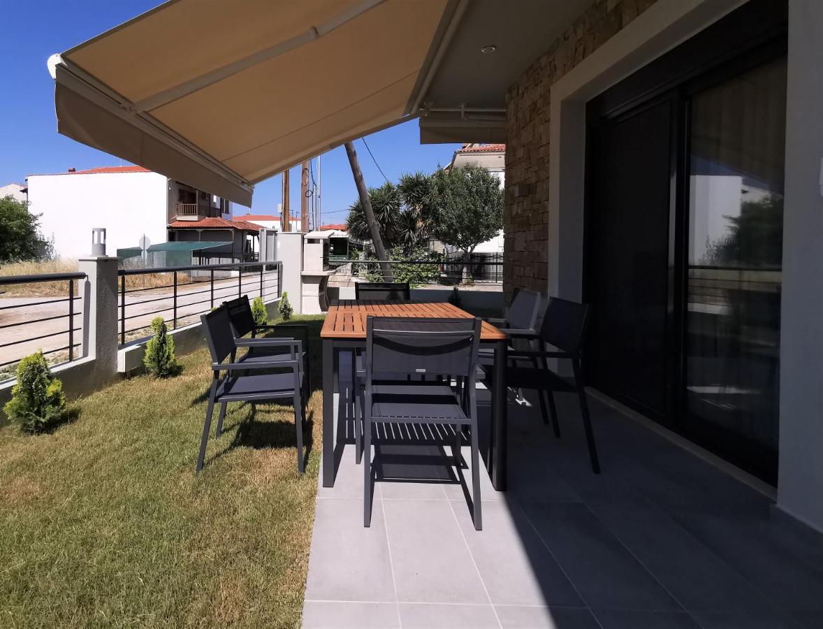 Nikiti Modern Villa Luaran gambar