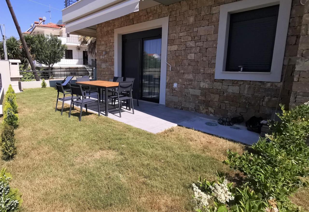 Nikiti Modern Villa Luaran gambar